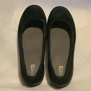 Duluth Trading Black flats Size 9